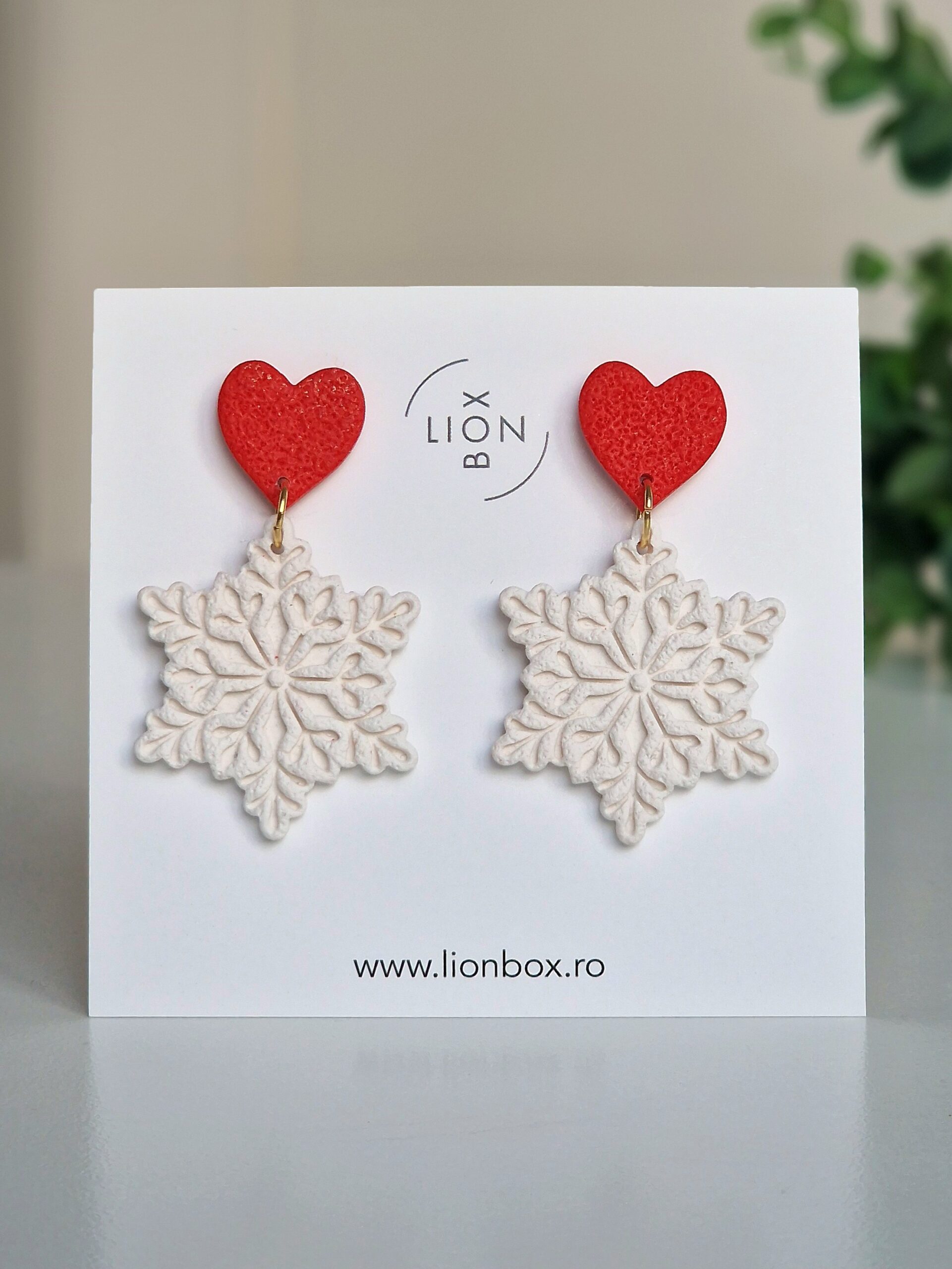 Cercei Fulg Alb Inima Roșie