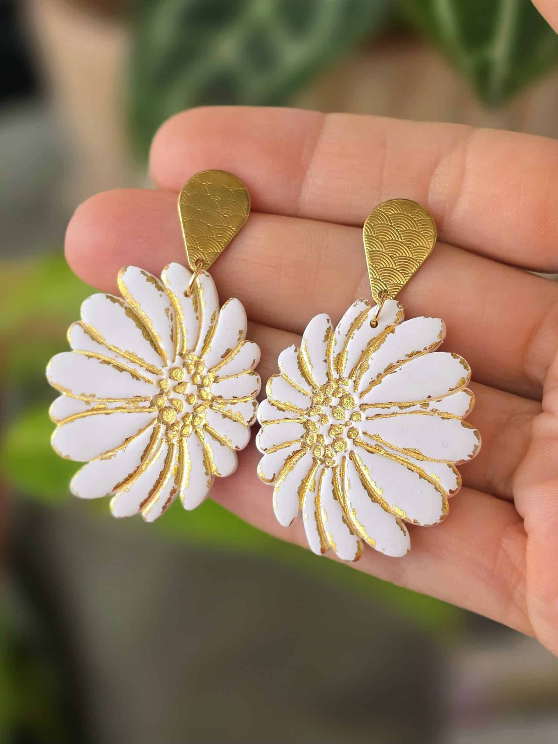 Cercei Daisy White Gold